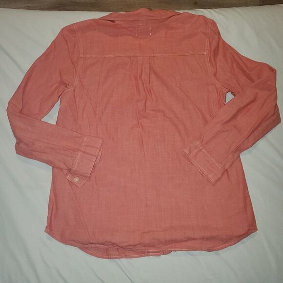 Old navy medium womens button down shirt - Picture 2 of 8